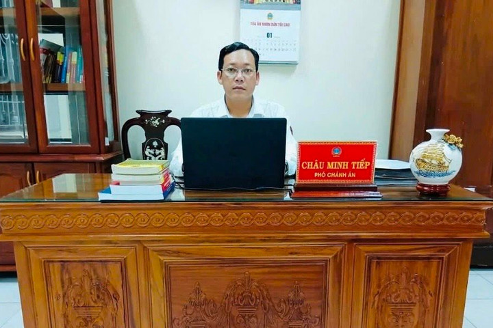 Người Thẩm phán tận tâm với công việc
