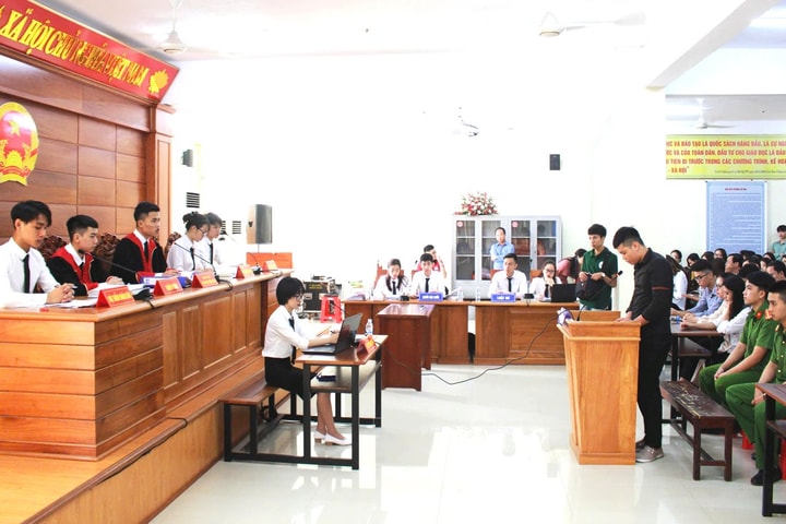 Từ phiên tòa giả định đến kỹ năng nghề nghiệp thực tế cho sinh viên Luật