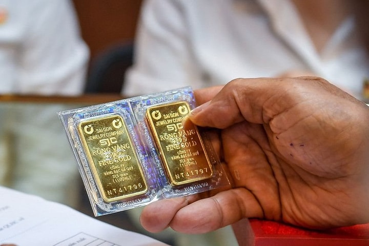 Giá vàng hôm nay (14/5): Ổn định ở mức 165 triệu đồng/lượng