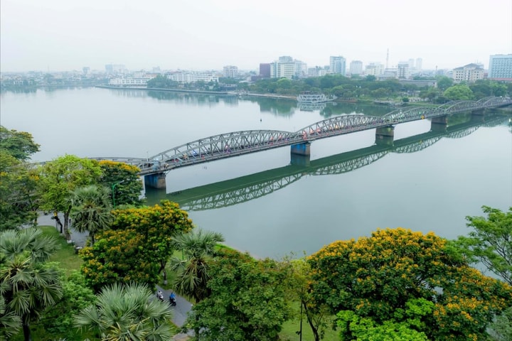 Huế được vinh danh “Thành phố xuất sắc quốc gia” về hành động khí hậu
