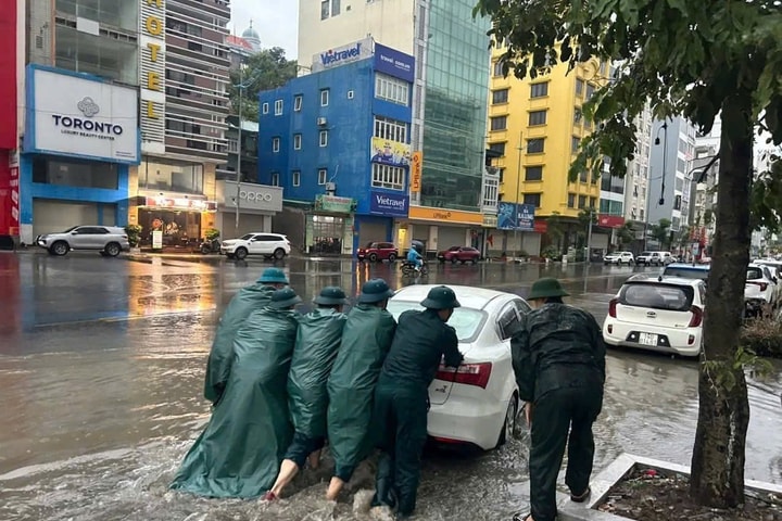 Quảng Ninh huy động lực lượng khắc phục hậu quả mưa lũ