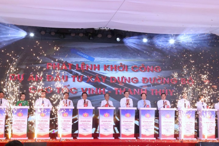 Khởi công dự án cao tốc Vinh - Thanh Thủy