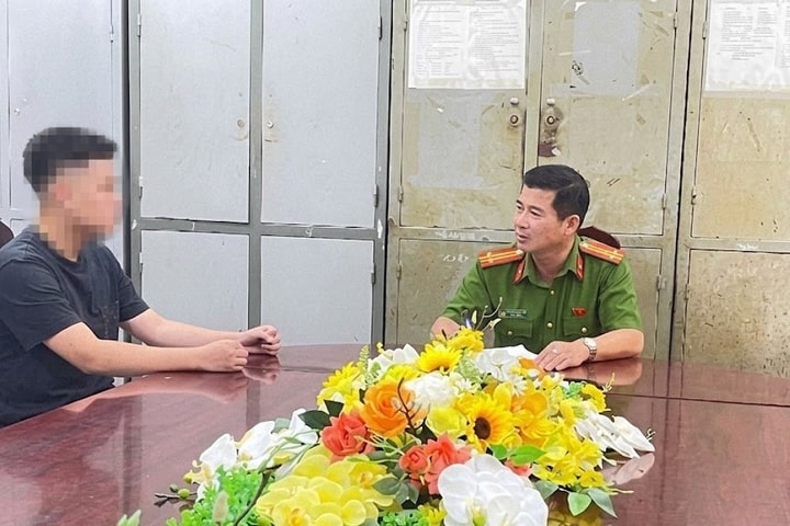 Tạm giữ nam thanh niên đuổi đánh hai cô gái trẻ trong đêm ở Hà Nội