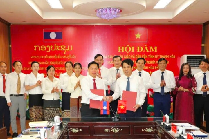 Thanh Hóa và Hủa Phăn ký kết thỏa thuận hợp tác chiến lược giai đoạn mới