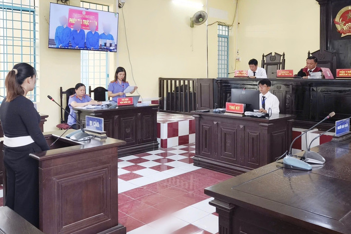 Lĩnh án tù vì rủ nhau chơi ma túy