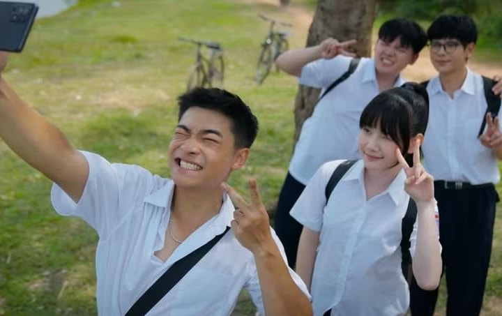 "Phía bên kia thành phố" khai thác góc khuất học đường và áp lực tuổi mới lớn