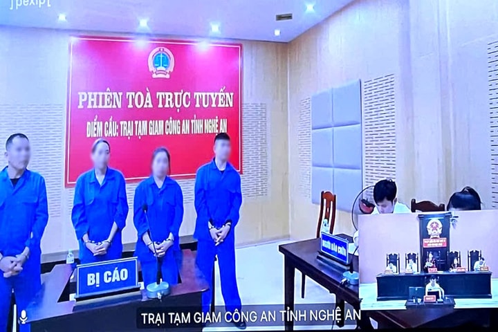 Mua ma túy từ người lạ rồi bán lại kiếm lời