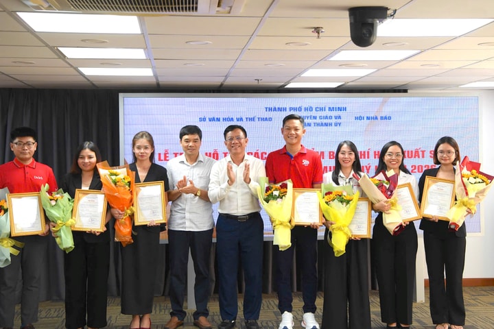 Báo Công lý có 2 tác phẩm xuất sắc viết về TPHCM