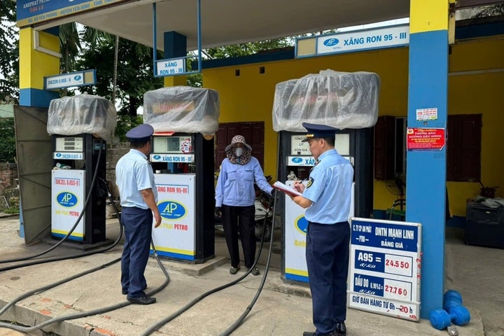 Xử phạt doanh nghiệp không đăng ký phân phối, bán lẻ xăng dầu