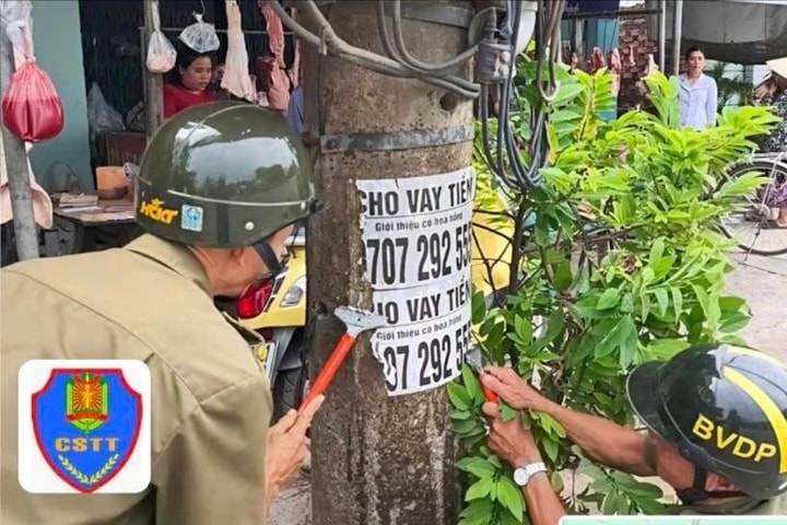 Ra quân bóc xóa quảng cáo, rao vặt trái phép