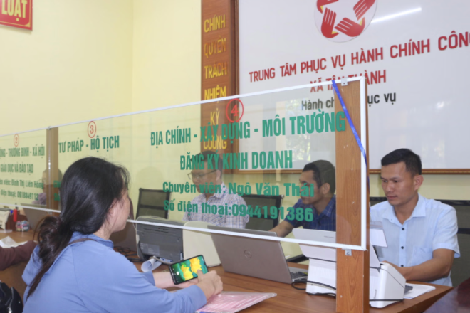 Đất đai lên dữ liệu số, người dân bớt đi lại
