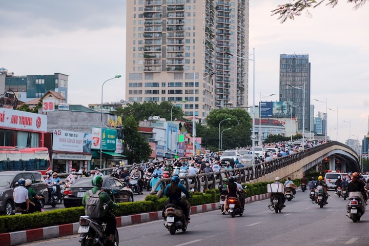 Phương án tổ chức giao thông trên các tuyến đường Láng Hạ, Lê Văn Lương, Hoàng Minh Giám, Nguyễn Chánh