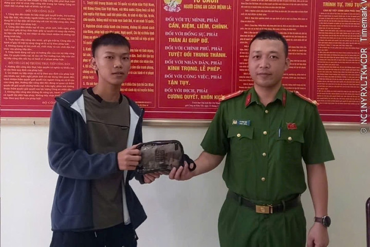 “Nhặt được của rơi, trả người đánh mất” trở thành nét đẹp đời thường