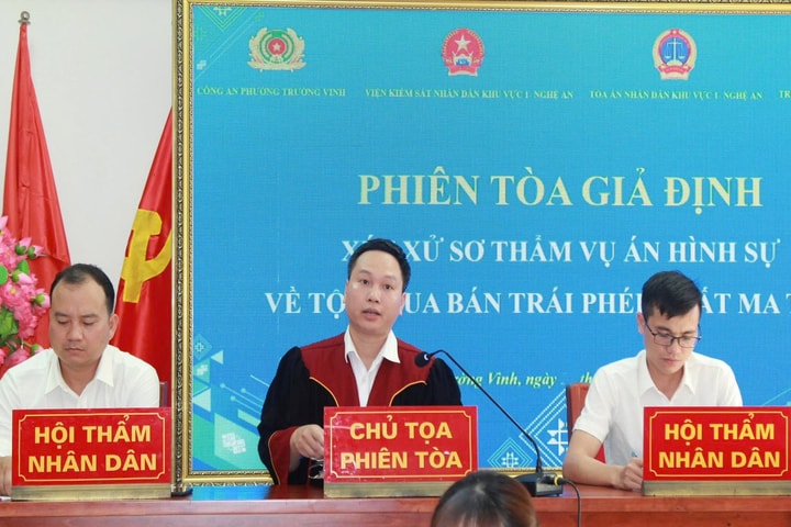 Cảnh tỉnh giới trẻ từ phiên tòa giả định về ma túy