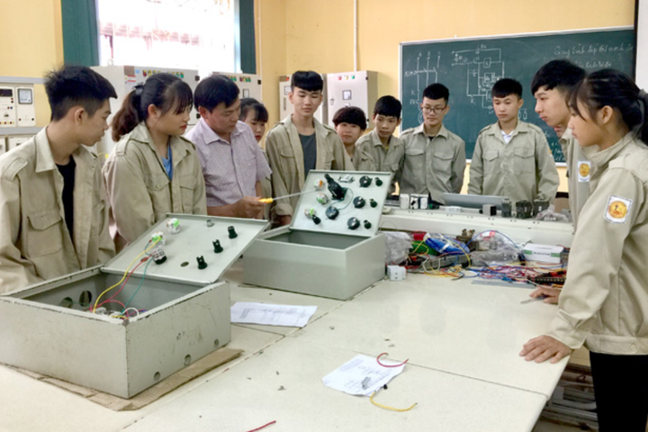 Đề xuất giáo viên dạy nghề phải trải nghiệm thực tế tại doanh nghiệp
