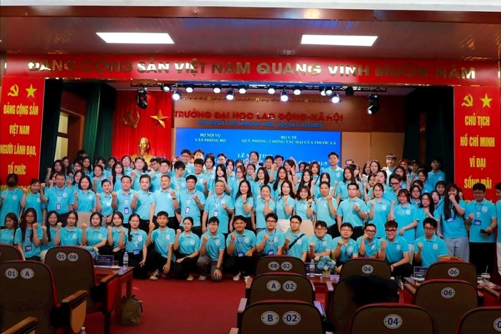 Bộ Nội vụ phát động xây dựng môi trường không khói thuốc