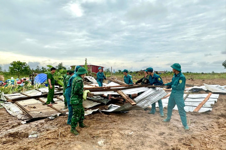 Giông lốc gây thiệt hại tại các xã biên giới tỉnh Đắk Lắk