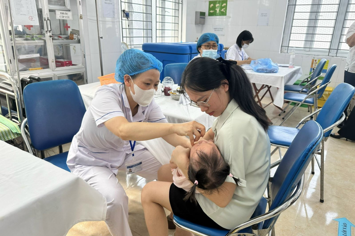 Hà Nội phấn đấu trên 99,8% trẻ trong độ tuổi được bổ sung Vitamin A