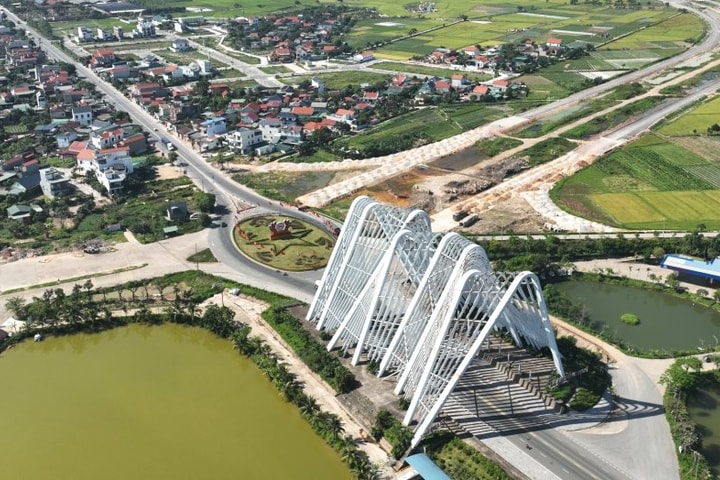 Tuyến đường ven sông gần 6.400 tỷ đồng ở Quảng Ninh tăng tốc về đích