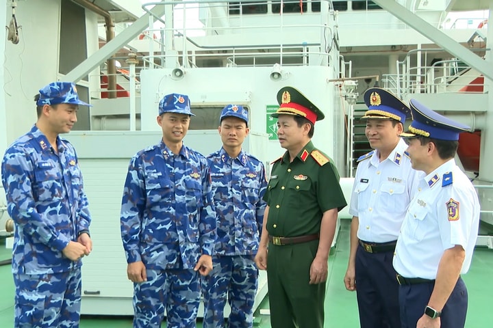 Nâng cao chất lượng công tác Đảng, công tác chính trị ở Bộ Tư lệnh Vùng Cảnh sát biển 4