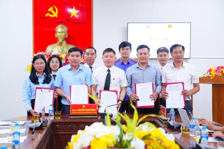 TAND khu vực 1 - Hà Tĩnh ký quy chế phối hợp với 22 xã, phường