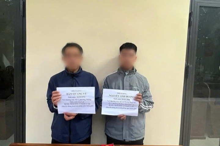 Vận chuyển trái phép hơn nửa ký vàng qua biên giới