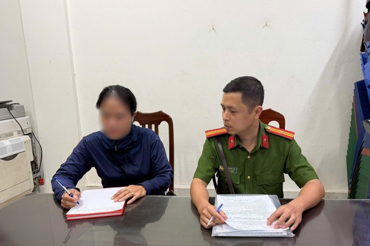 Xử phạt người phụ nữ bán 10 chiếc bánh rán với giá 430.000 đồng
