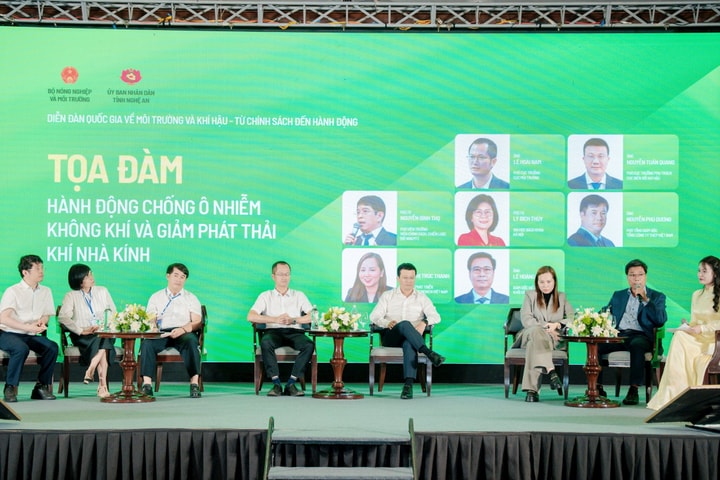 Vinamilk chia sẻ giảm phát thải tại diễn đàn quốc gia về môi trường