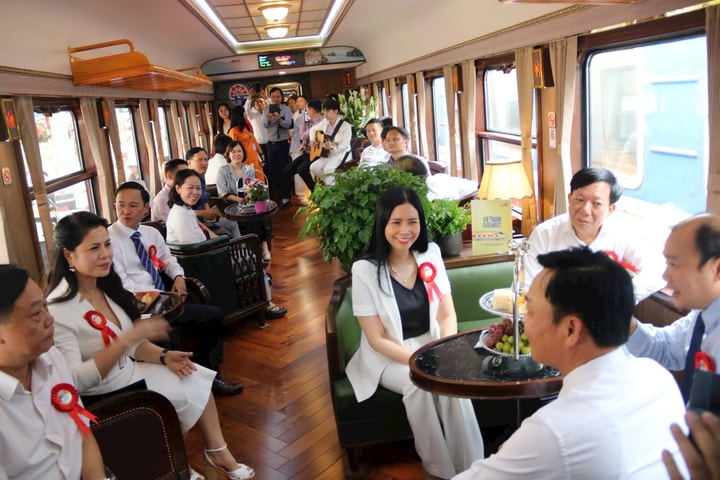 Hành khách đi tàu Hà Nội - Hải Phòng được ưu đãi 10% giá vé mùa hè