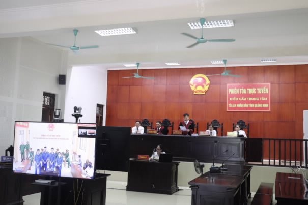 Chuyện chưa kể phía sau những phiên tòa không dẫn giải bị cáo ở Quảng Ninh