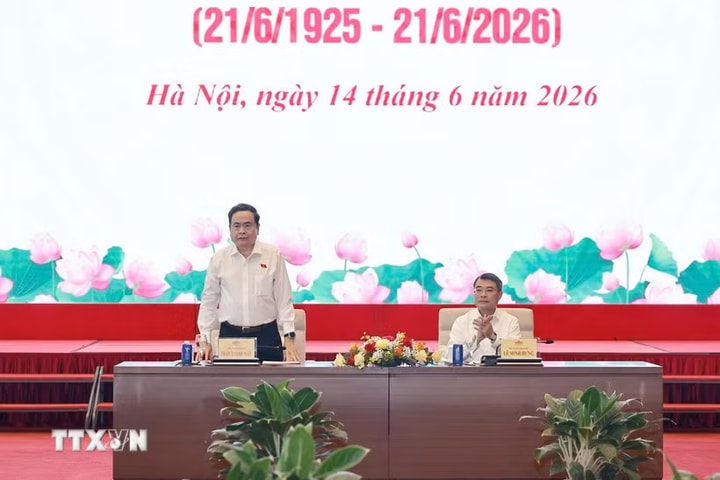 Thủ tướng Chính phủ và Chủ tịch Quốc hội gặp mặt lãnh đạo các cơ quan báo chí