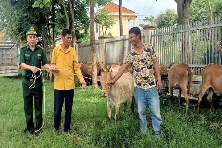 Đồng hành cùng người dân biên giới trên hành trình giảm nghèo