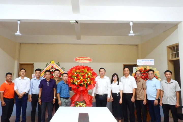 Lãnh đạo ngành Tòa án thăm, chúc mừng Văn phòng đại diện Báo Công lý tại Đà Nẵng nhân ngày 21/6