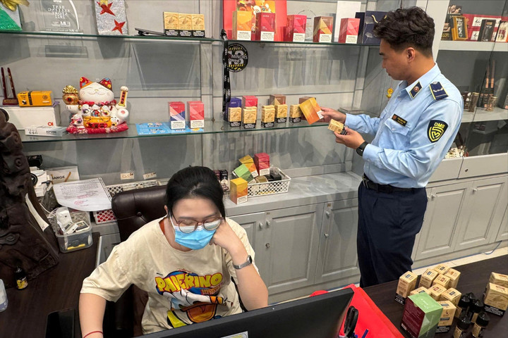 Hà Nội: Xử lý nhiều vụ vi phạm thuốc lá điện tử dù đã có lệnh cấm toàn diện