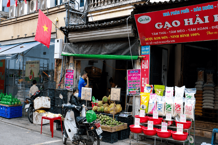 Từ 1/7, lấn chiếm vỉa hè để kinh doanh có thể bị phạt đến 6 triệu đồng