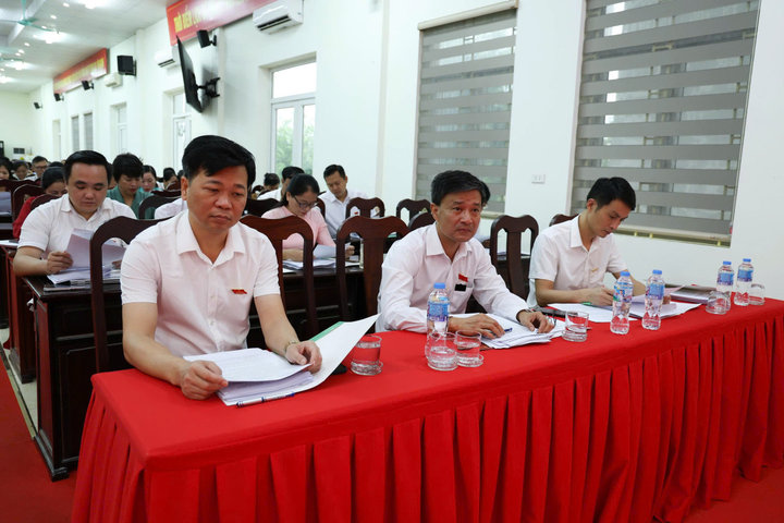 HĐND xã Chương Dương thông qua nhiều nghị quyết quan trọng
