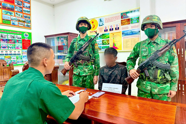Biên phòng TP.HCM liên tiếp bắt giữ 2 đối tượng tàng trữ trái phép chất ma túy