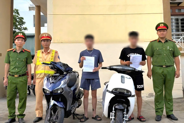 Xử phạt nhóm thanh thiếu niên “bốc đầu” gây mất an toàn giao thông