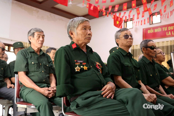 Chính phủ thông qua dự án sửa đổi Pháp lệnh Ưu đãi người có công với cách mạng