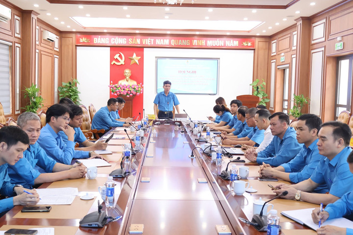 Công đoàn Than Mông Dương sơ kết 6 tháng