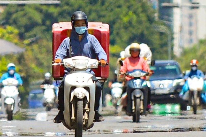 Thời tiết ngày 8/7: Miền Trung nắng nóng gay gắt, Nam Bộ mưa dông chiều tối