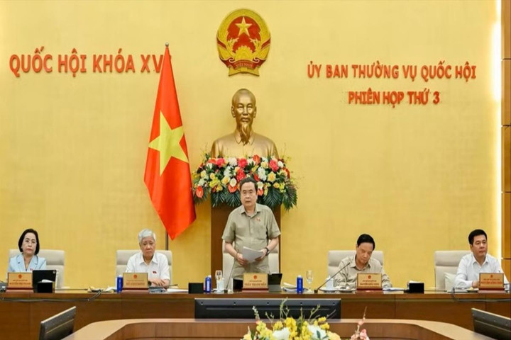 Phiên họp thứ 4 của Ủy ban Thường vụ Quốc hội khai mạc sáng 8/7