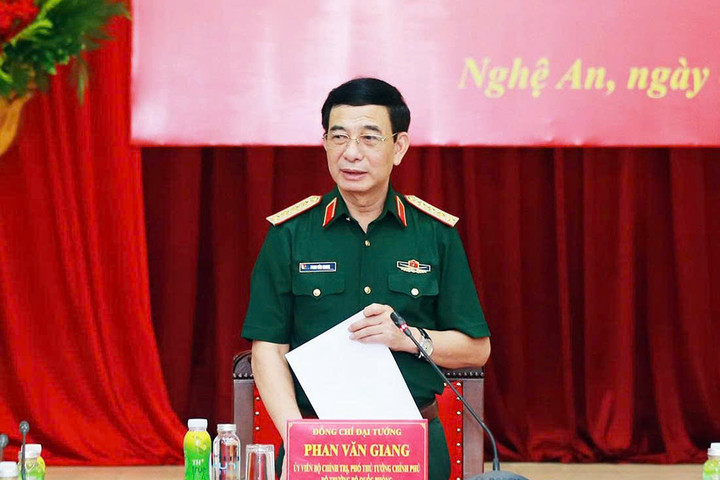 Đại tướng Phan Văn Giang làm việc với tỉnh Nghệ An