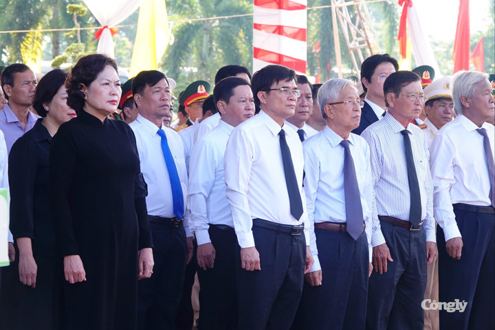 Đồng Tháp: Truy điệu, an táng 68 hài cốt liệt sĩ