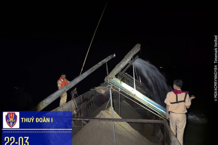 Tuần tra đường thủy: Không chỉ giữ gìn trật tự an toàn giao thông