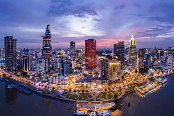UOB nâng dự báo tăng trưởng GDP của Việt Nam năm 2026