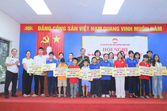 Hải Phòng: Phường Hồng Bàng nhận đỡ đầu 32 trẻ mồ côi khó khăn