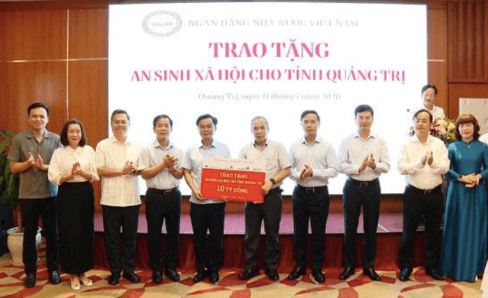 Trao 10 tỷ đồng chăm lo người có công tại Quảng Trị