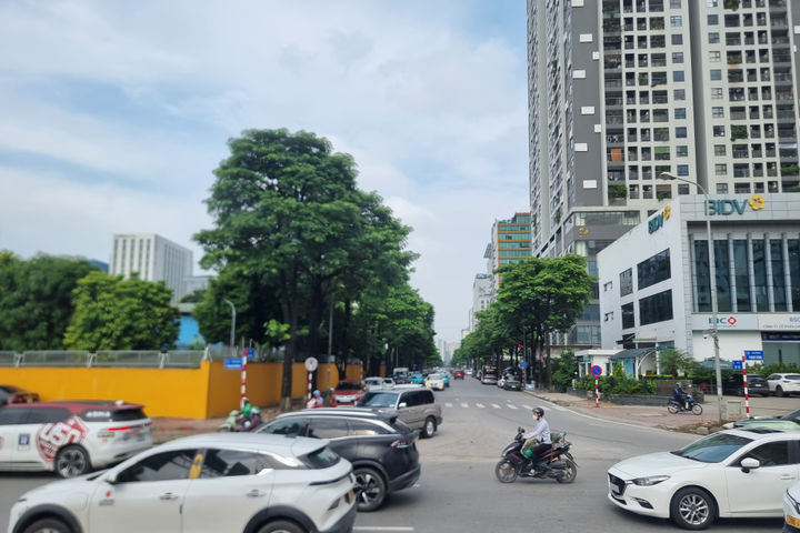 Hà Nội dự kiến đưa vào hoạt động 36 màn hình LED cảnh báo ùn tắc, ngập úng