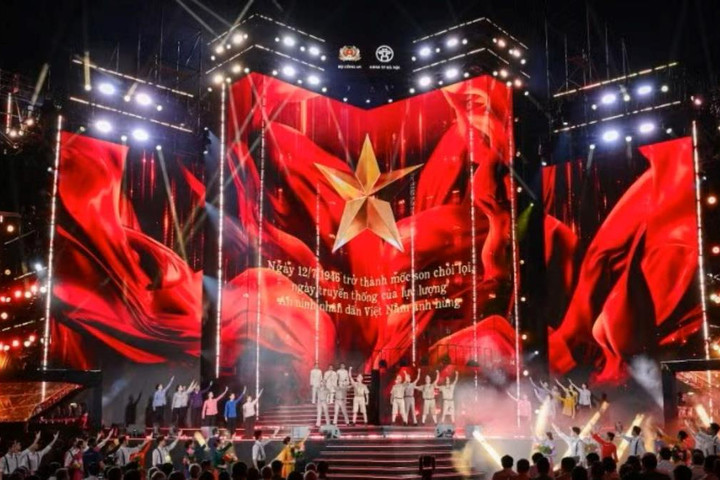 Gala nghệ thuật đặc biệt “Tổ quốc bình yên” tri ân các thế hệ lực lượng An ninh nhân dân